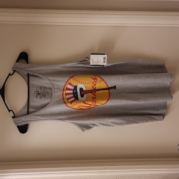 Wright & Ditson Other - NWT, Wright & Ditson Yankees Tank Top